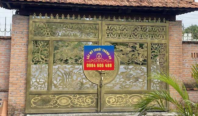 Cửa Cổng Sắt Cắt CNC Tại Thành Phố Hồ Chí Minh 
